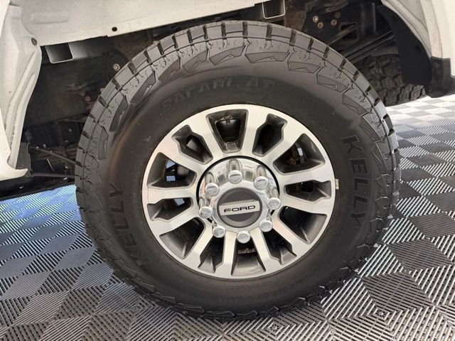 Used 2022 Oxford White Ford Lariat image 42