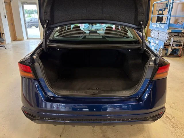 Used 2019 Blue Nissan 2.5 S image 22