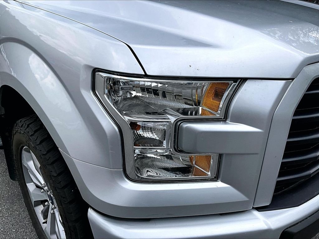 Used 2017 Ingot Silver Ford XL image 33