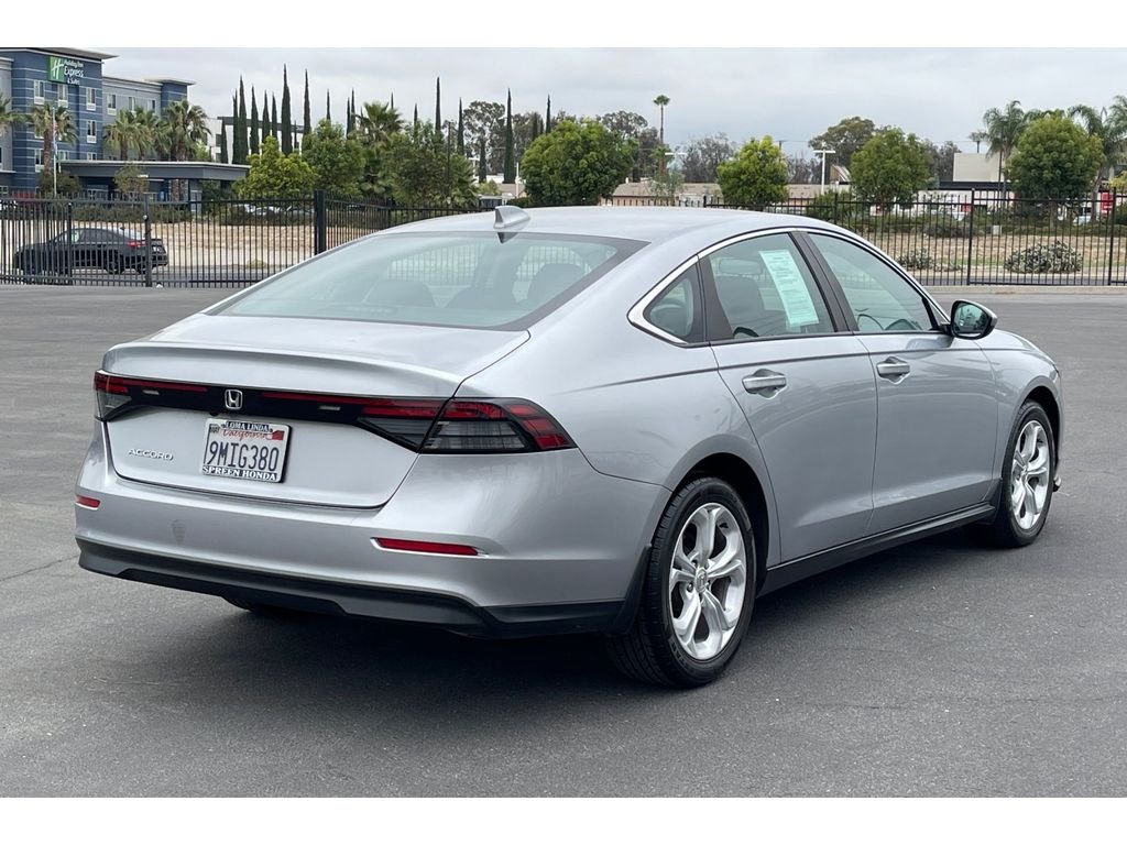 Certified Used 2024 Solar Silver Metallic Honda LX image 6