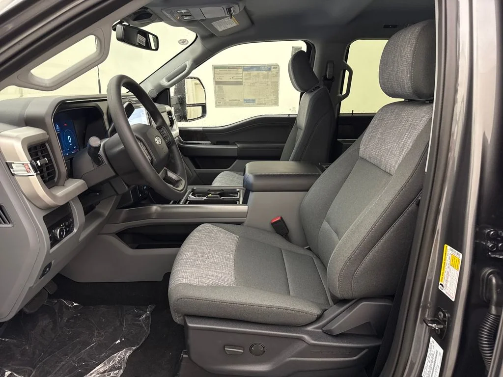 2026 Ford F-250 Super Duty XLT - Photo 9
