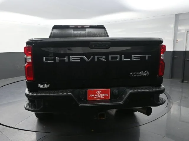 Used 2020 Black Chevrolet High Country image 7