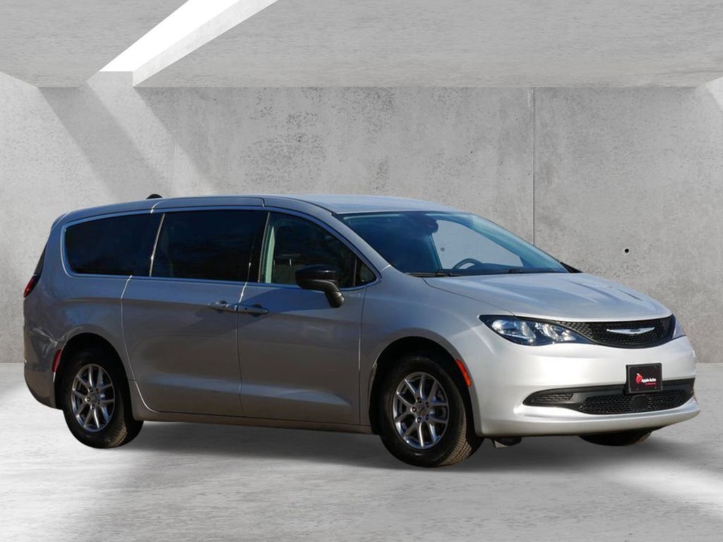 2024 Chrysler Voyager