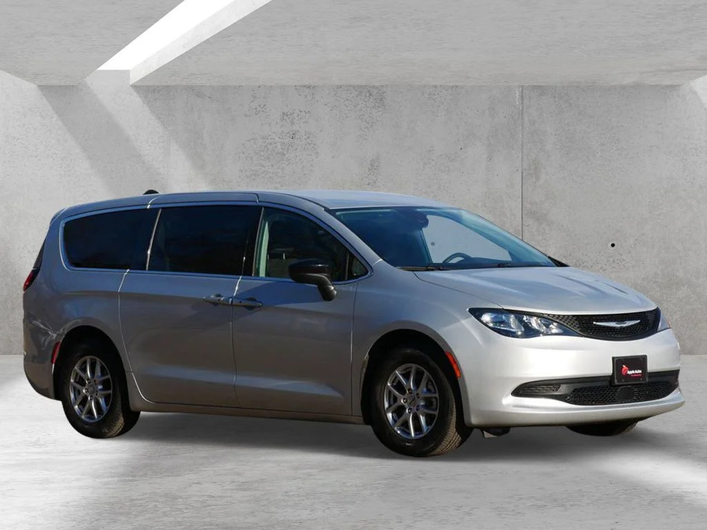 2024 Chrysler Voyager LX's photo