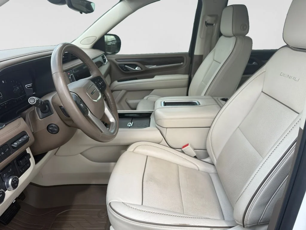 2022 GMC Yukon XL Denali - Photo 10