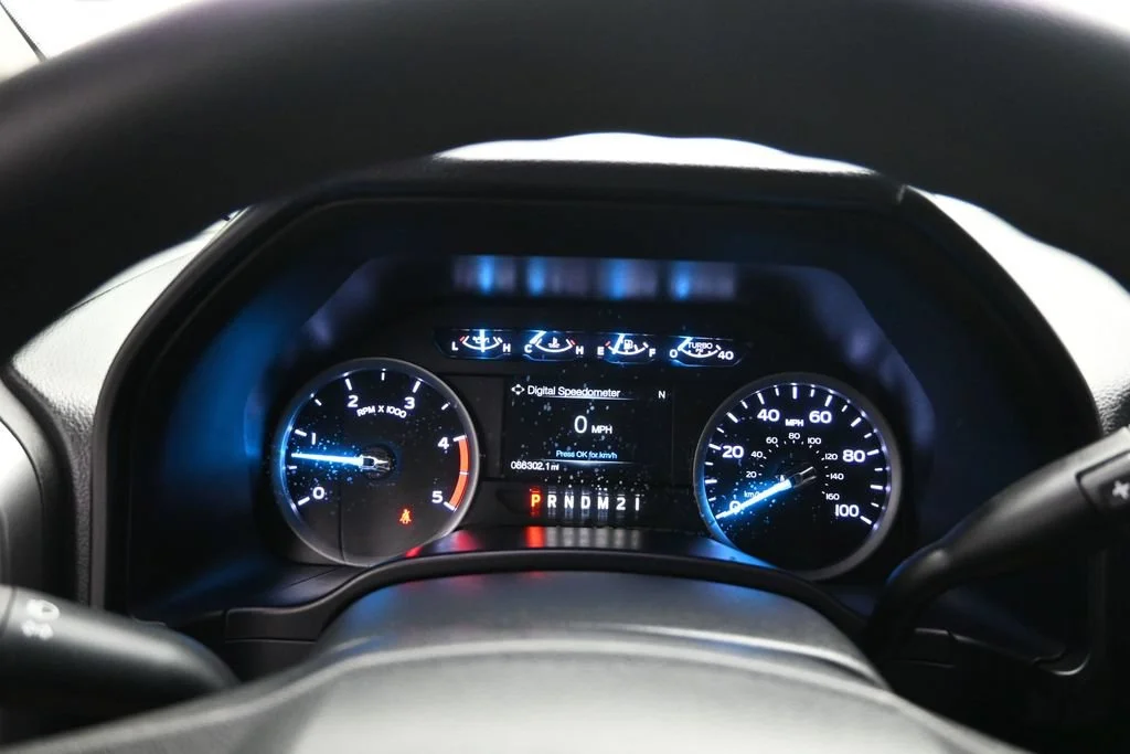Used 2019 Oxford White Ford XLT image 28