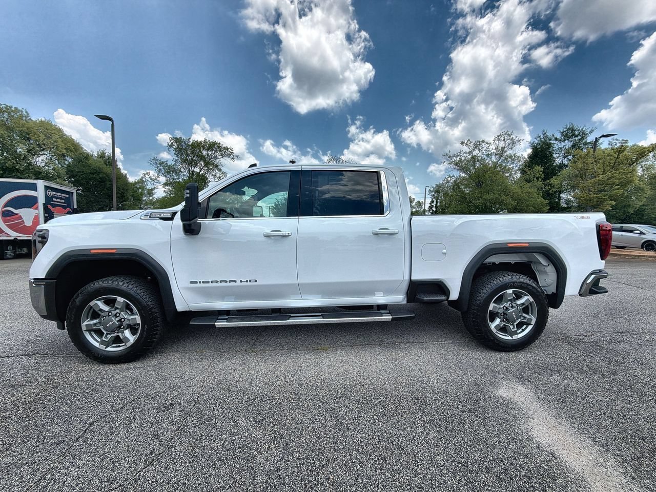 New 2026 Summit White GMC SLE image 5