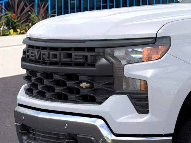 New 2026 Summit White Chevrolet WT image 13