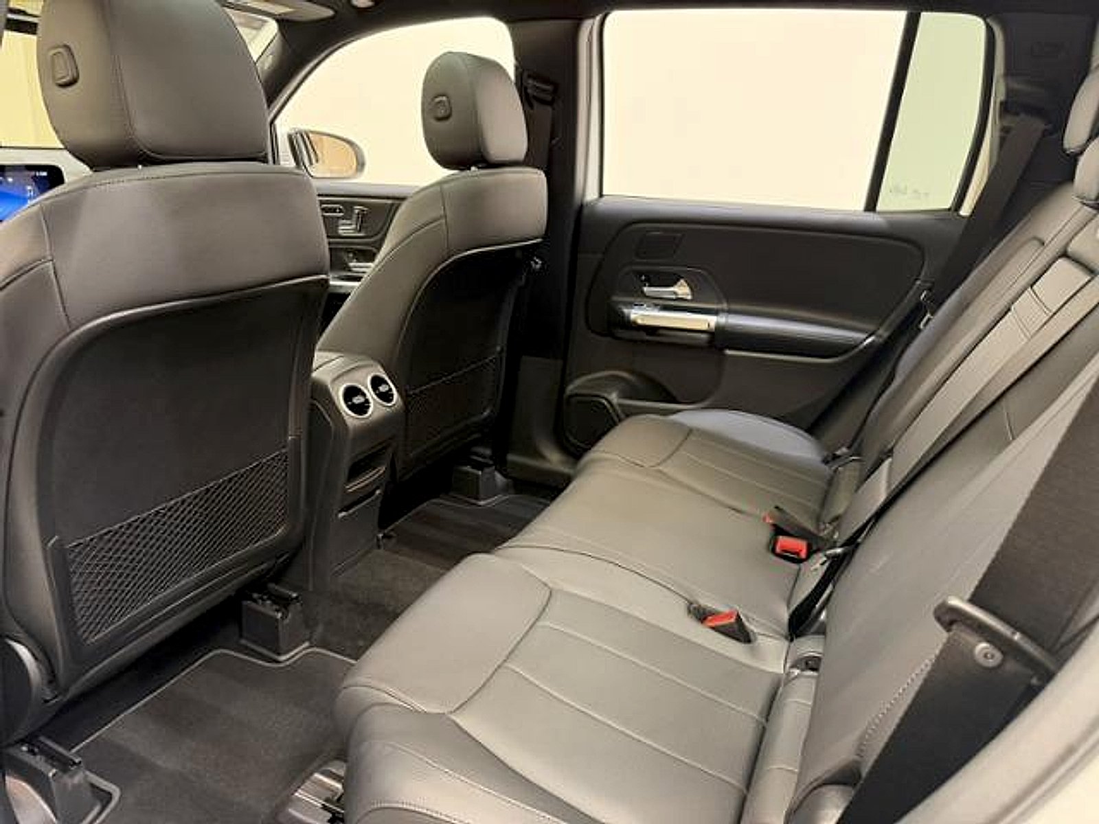 Certified Used 2026 Polar White Mercedes-Benz  image 19