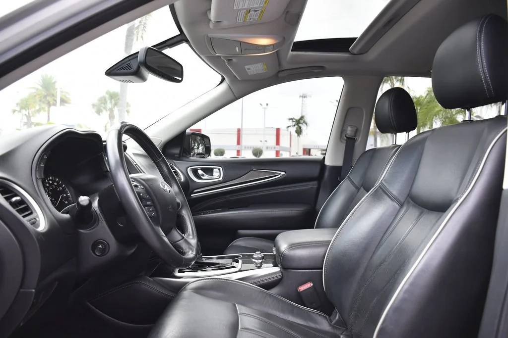 Used 2019 Liquid Platinum INFINITI LUXE image 20