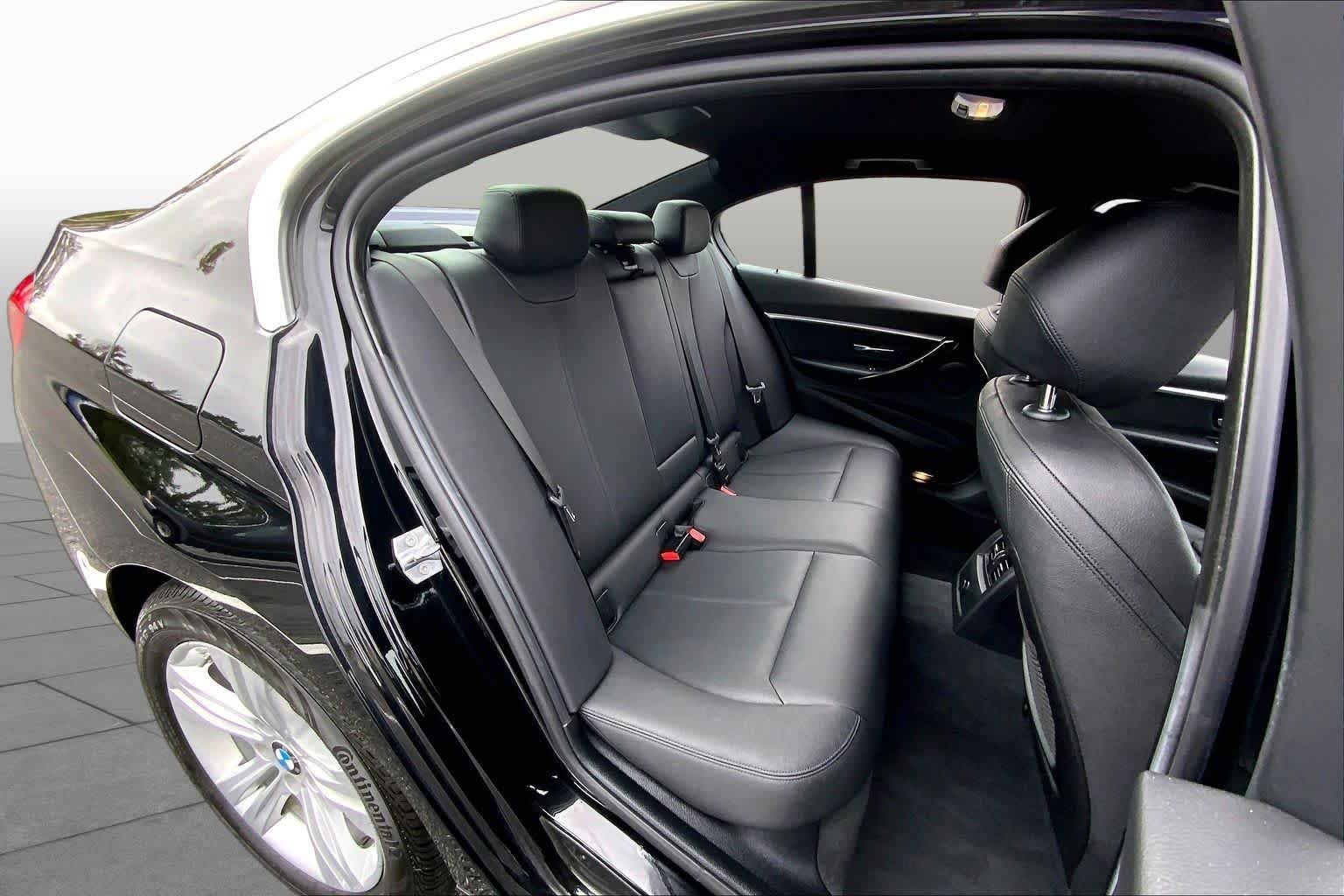 Used 2018 Jet Black BMW 330i image 18