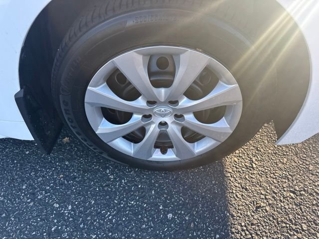 Certified Used 2024 Ice Toyota LE image 2