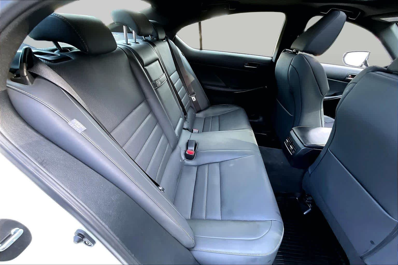 Used 2023 Ultra White Lexus F SPORT image 19