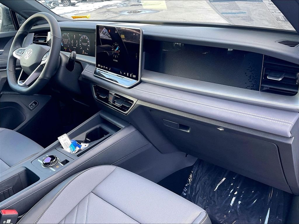 New 2026 White/off-white Volkswagen 2.0T SE R-Line Black image 10