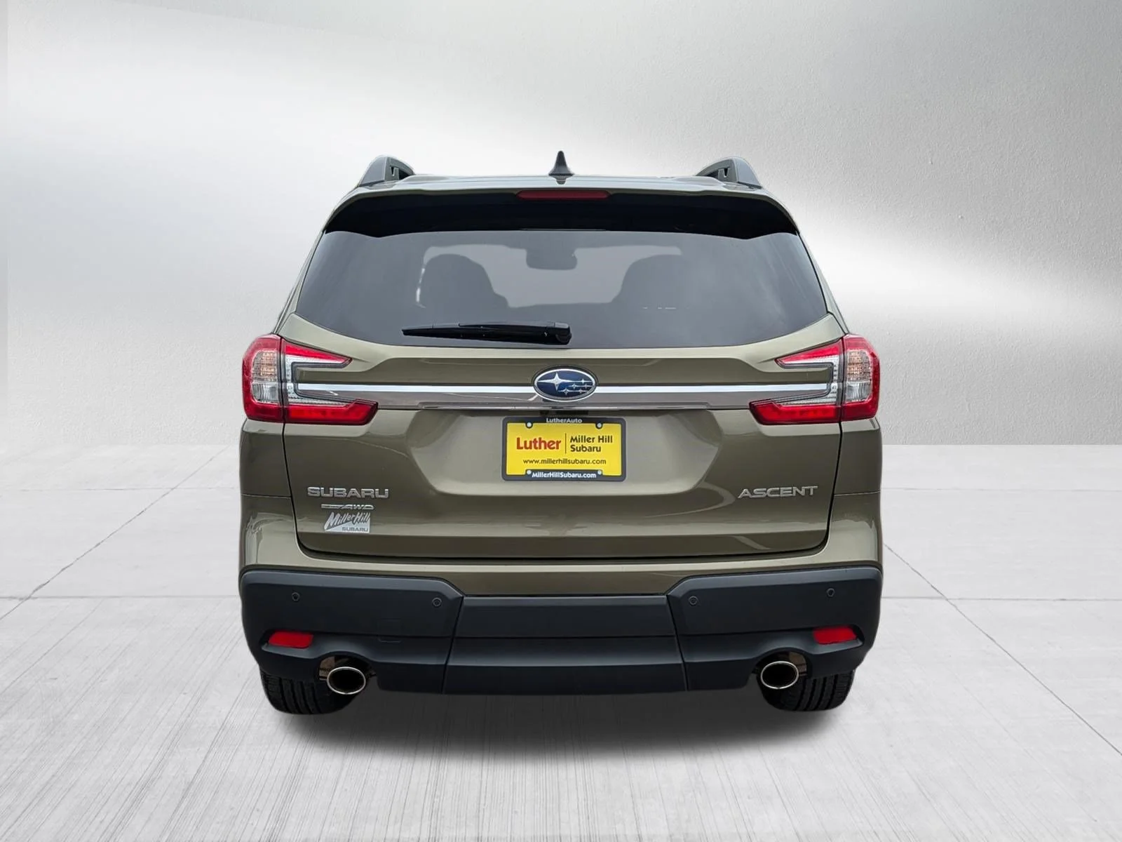 Used 2025 Autumn Green Metallic Subaru Premium image 6