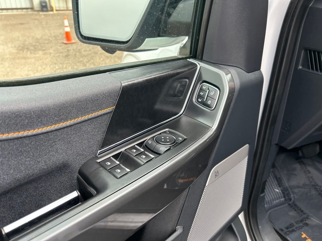 Used 2022 Oxford White Ford Tremor image 13