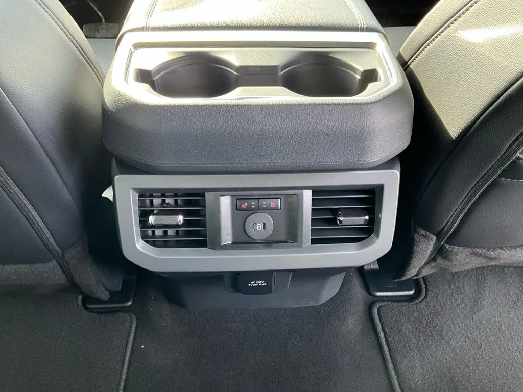 New 2026 OXFORD WHITE Ford LARIAT image 13