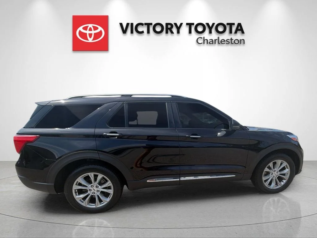 Used 2020 Black Ford Limited image 6