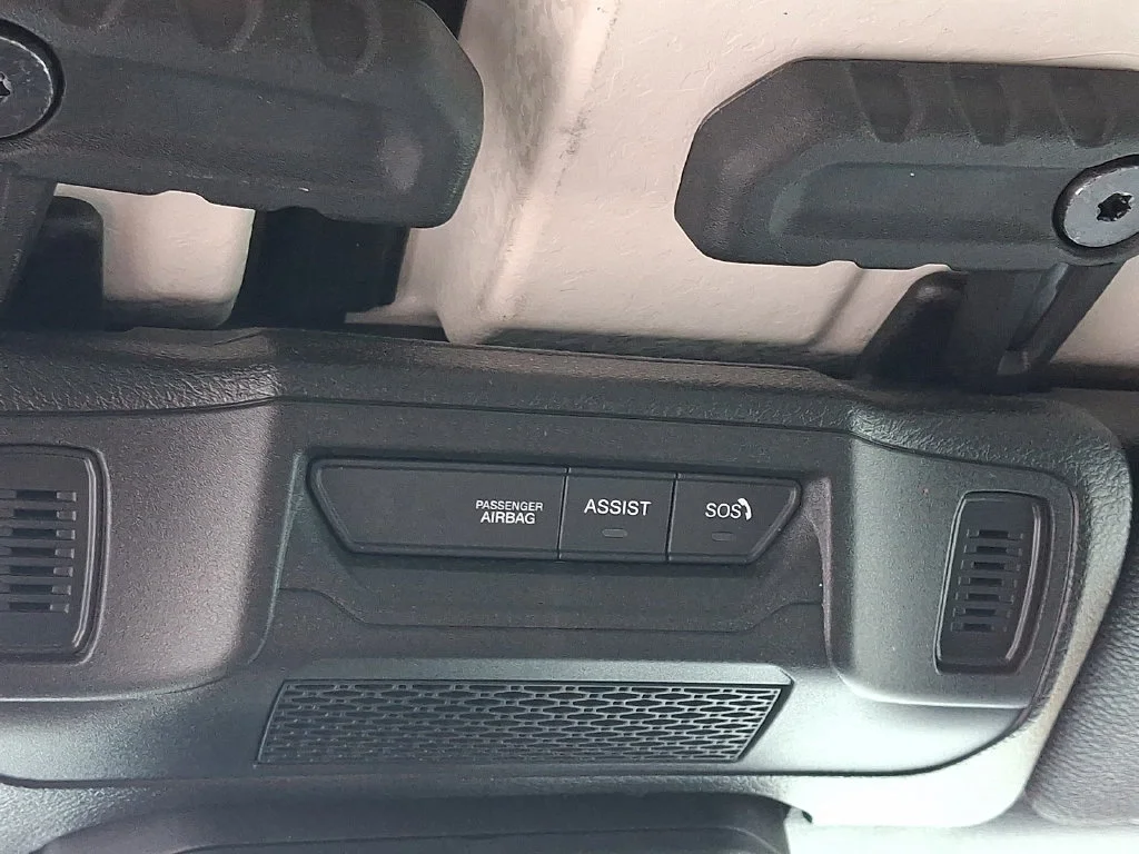 Used 2024  Jeep Sahara 4xe image 23