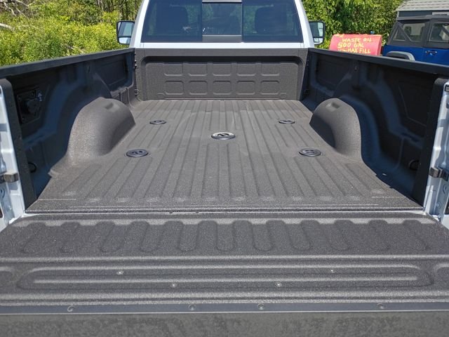 New 2026 Silver-Zynith Exterior Paint RAM Tradesman image 19