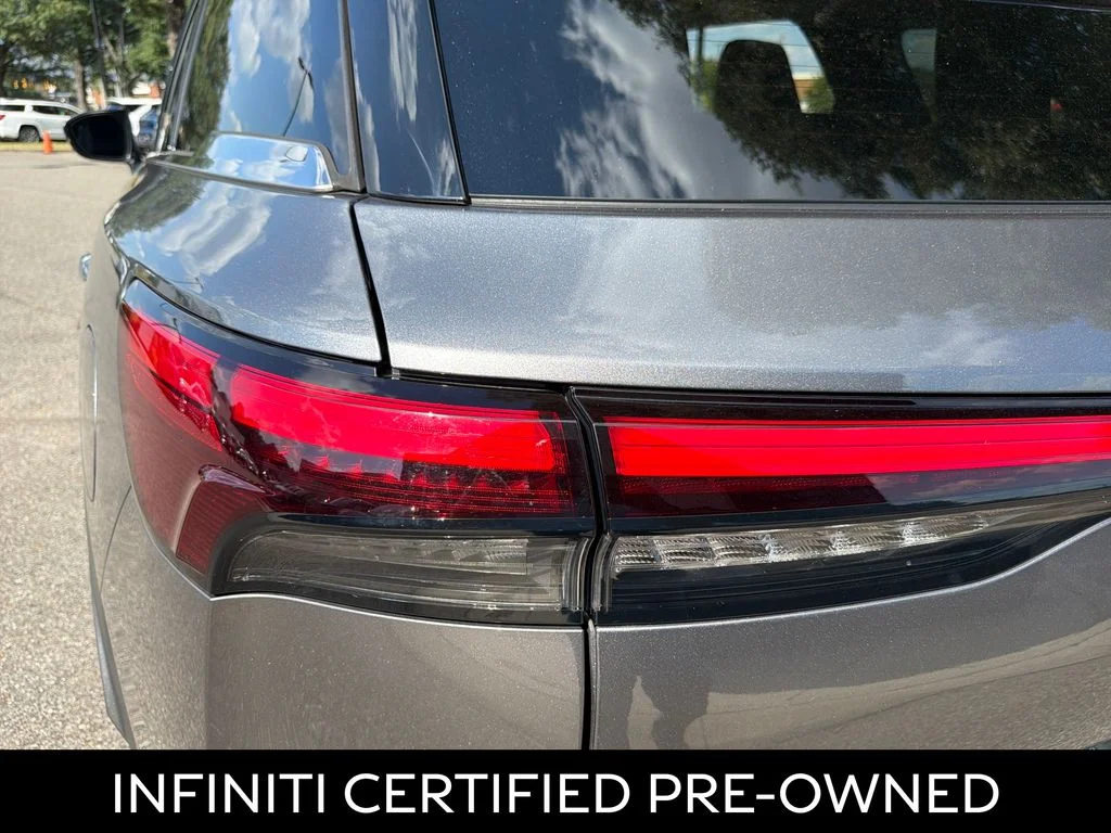 Certified Used 2023 Graphite Shadow INFINITI LUXE image 35