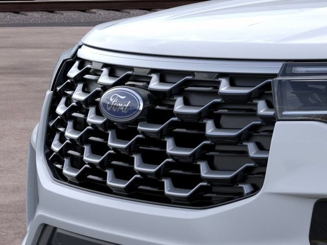 New 2026 White Metallic Ford Platinum image 17