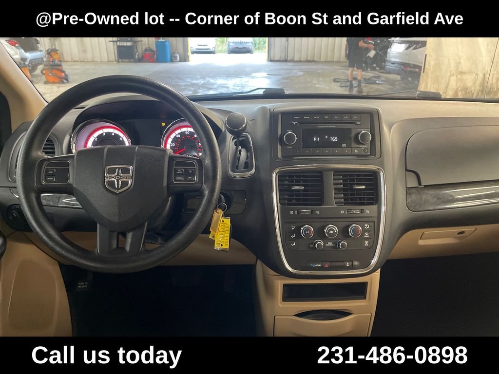 Used 2014 Red Dodge SE image 18