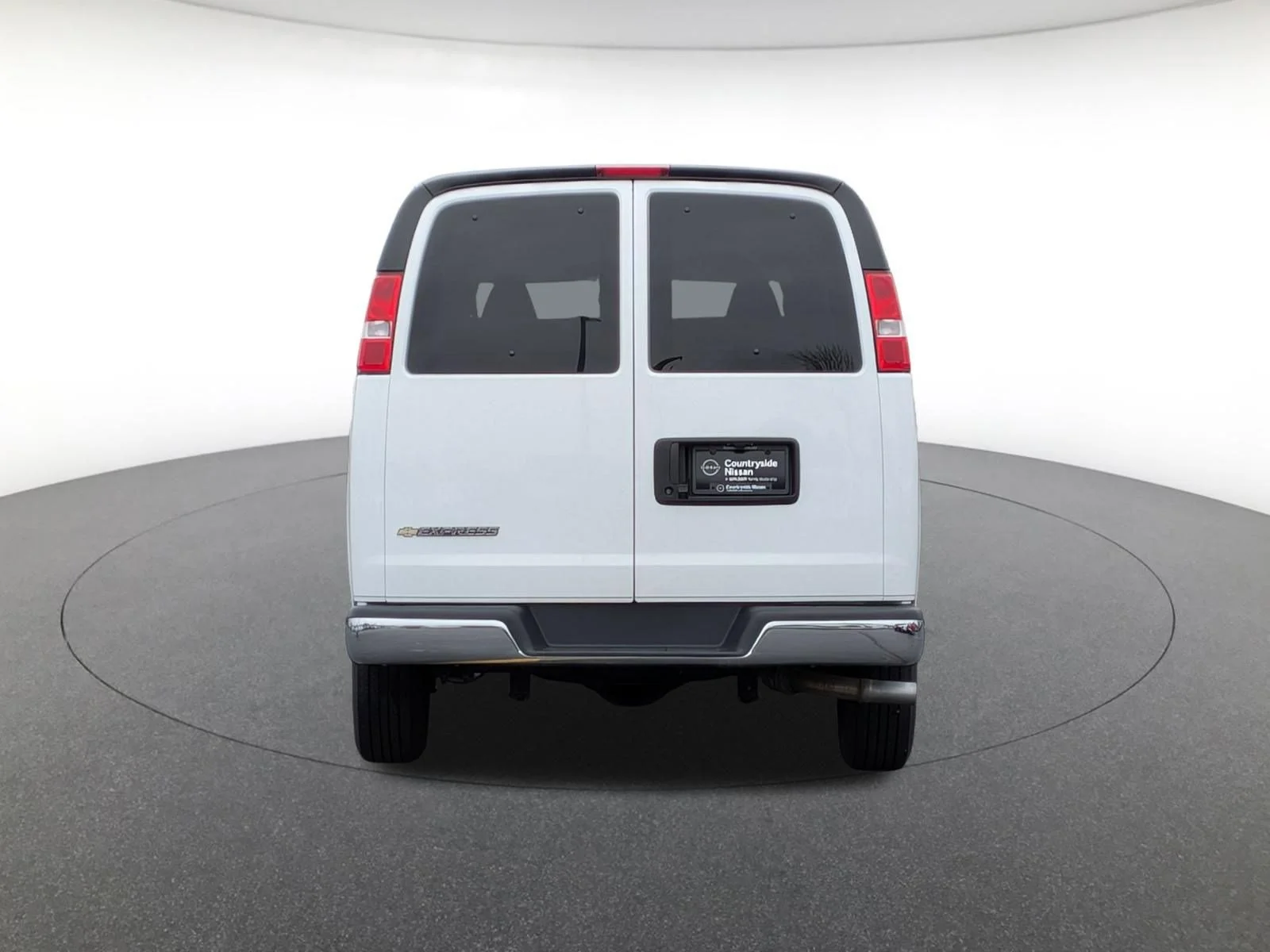 Used 2025 Summit White Chevrolet LT image 6