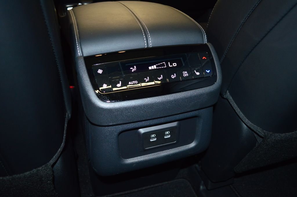 Used 2026 Graphite Shadow INFINITI LUXE image 38