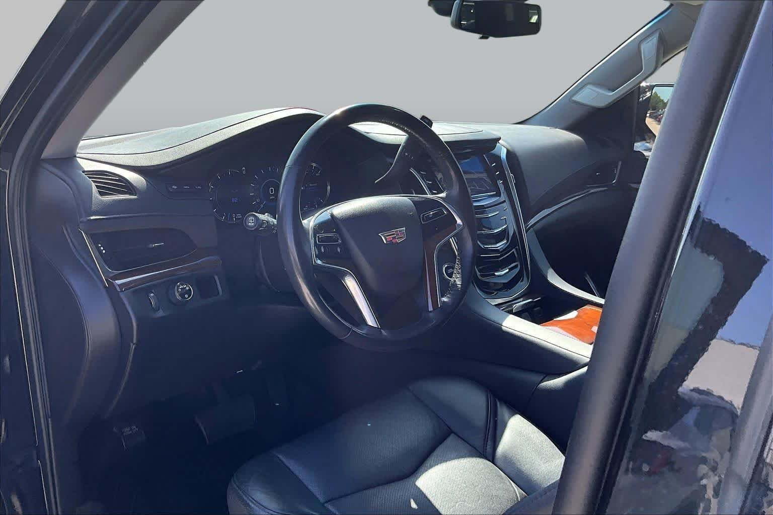 Used 2020 Black Raven Cadillac Luxury image 16