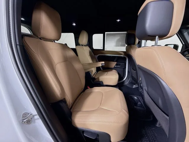 New 2026 Fuji White Land Rover S image 30