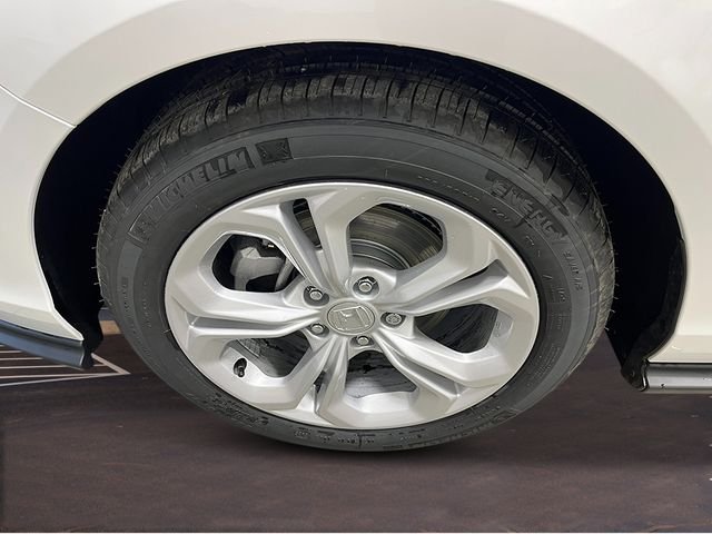 New 2026 Platinum White Pearl Honda LX image 10