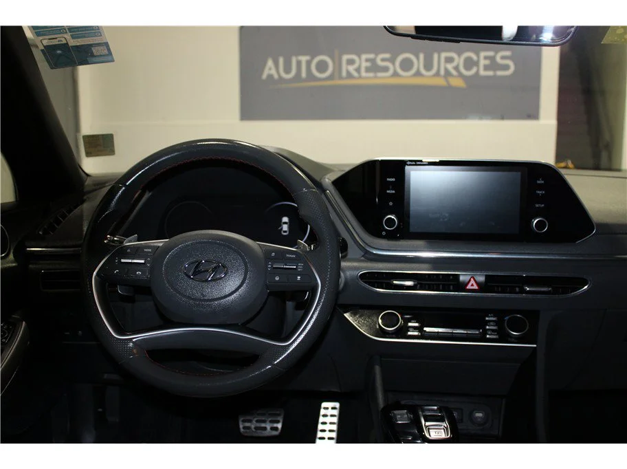 Used 2021 Portofino Gray Hyundai SEL Plus image 15