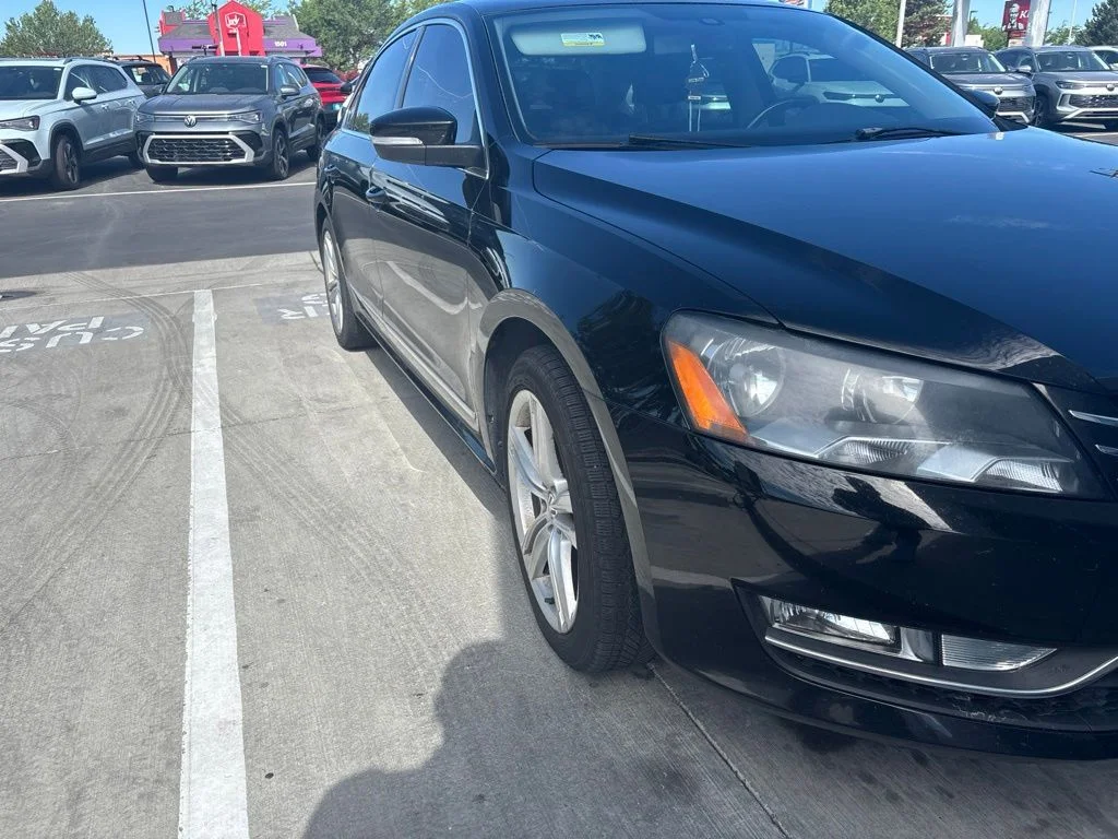 Used 2014 Black Volkswagen TDI SE image 8