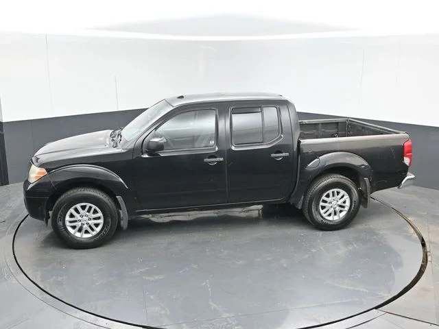 Used 2015 Black Nissan SV image 31