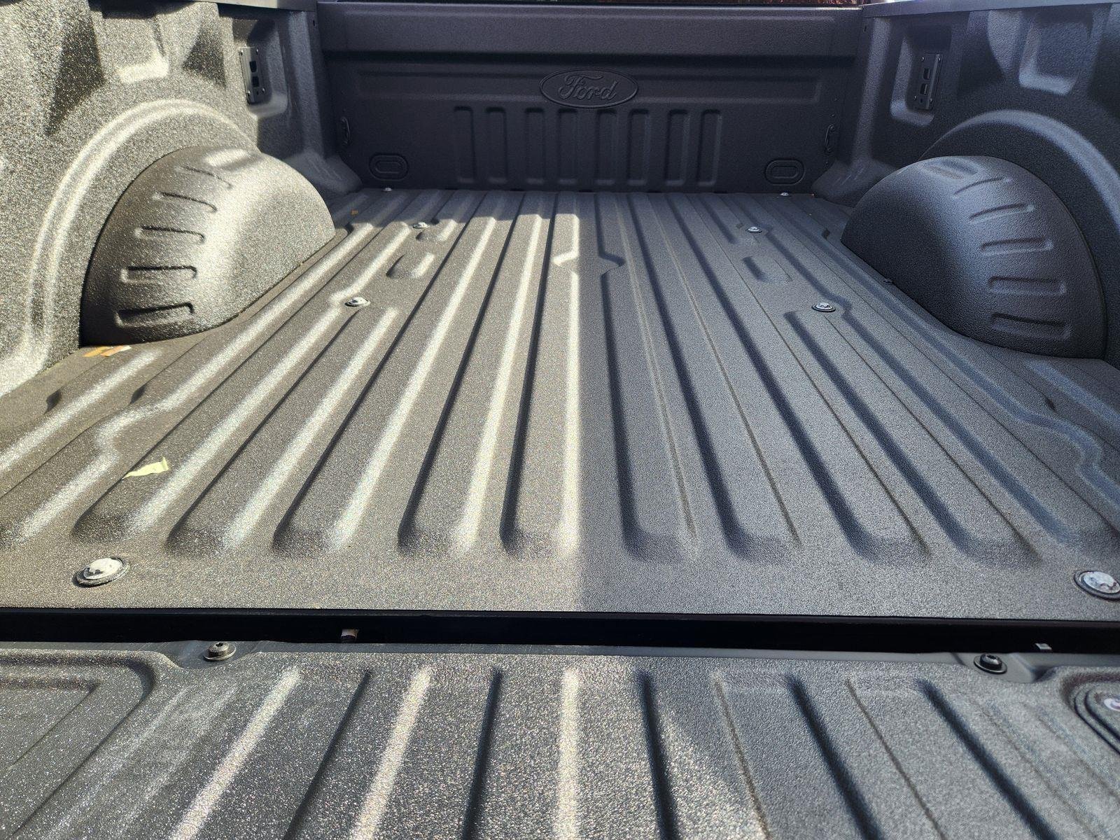 New 2026 Agate Black Metallic Ford F-250® Lariat® image 24