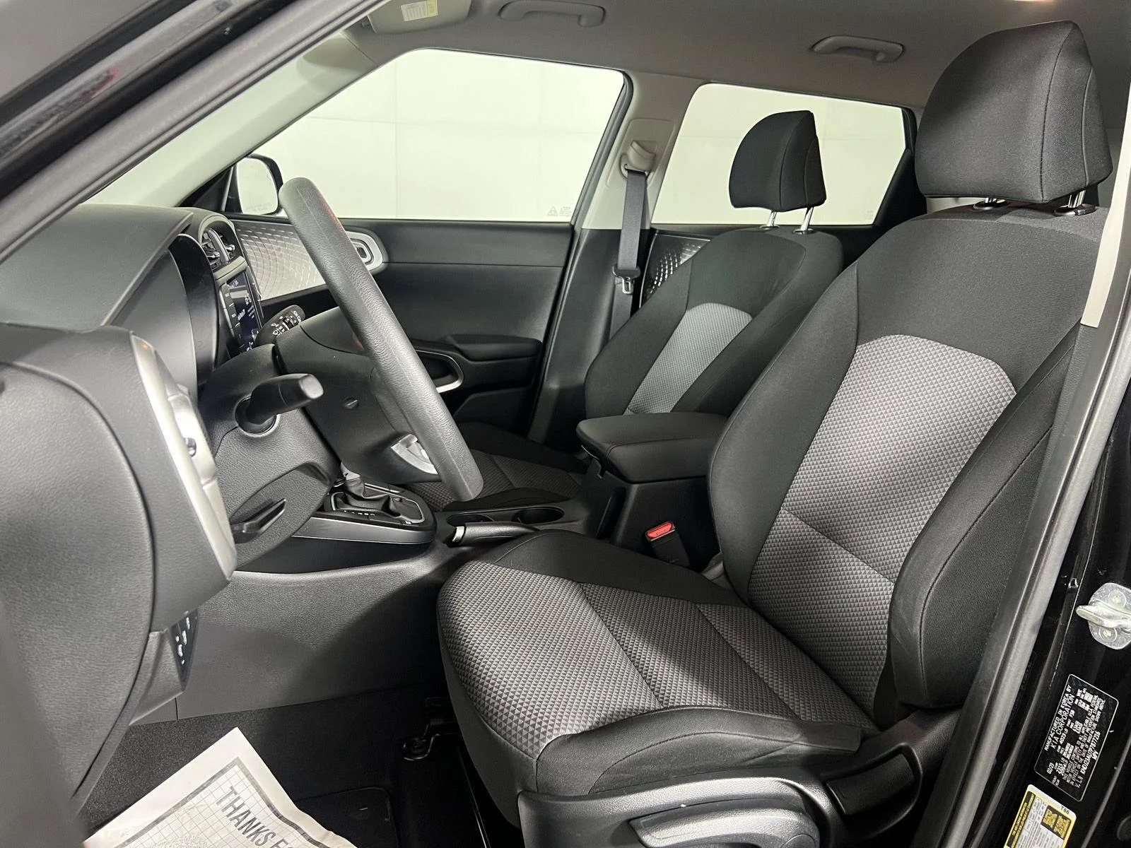 Used 2023 Fusion Black Kia LX image 14