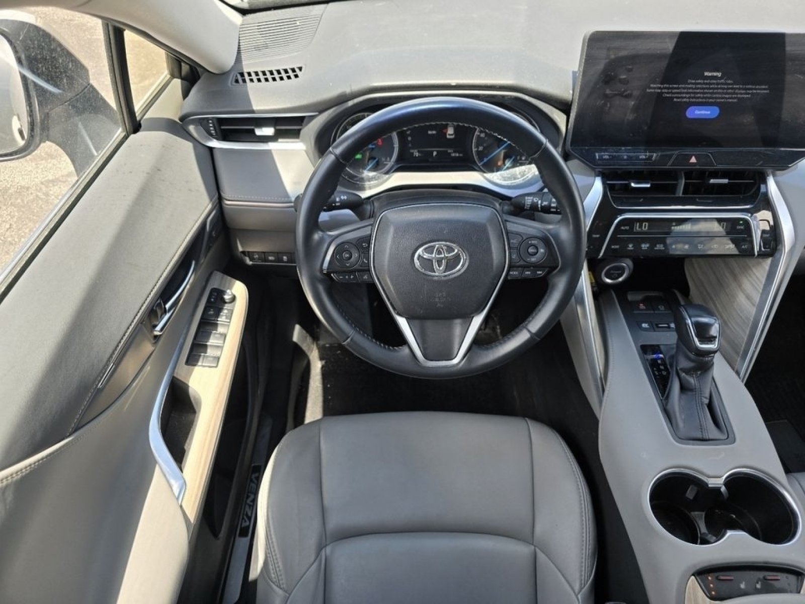 Used 2024 Titanium Toyota XLE image 23