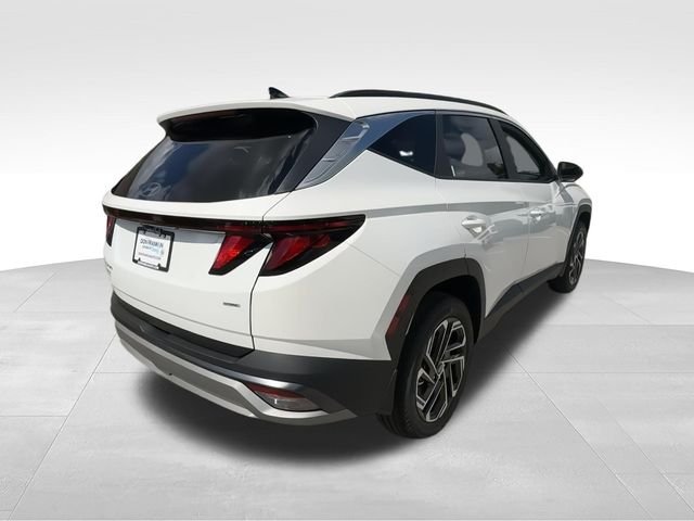 New 2026 White Hyundai SEL Plus image 8