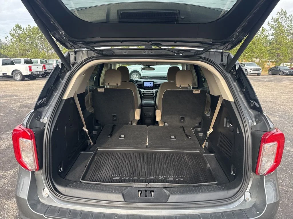 2023 Ford Explorer XLT - Photo 17