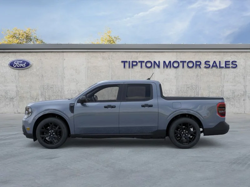 New 2025 Azure Gray Metallic Tri-Coat Ford XLT image 3
