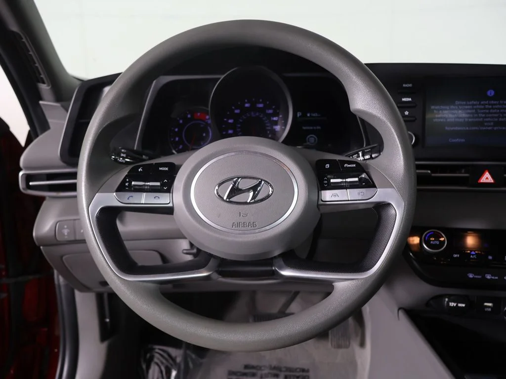 Used 2023 Red Hyundai SEL image 35