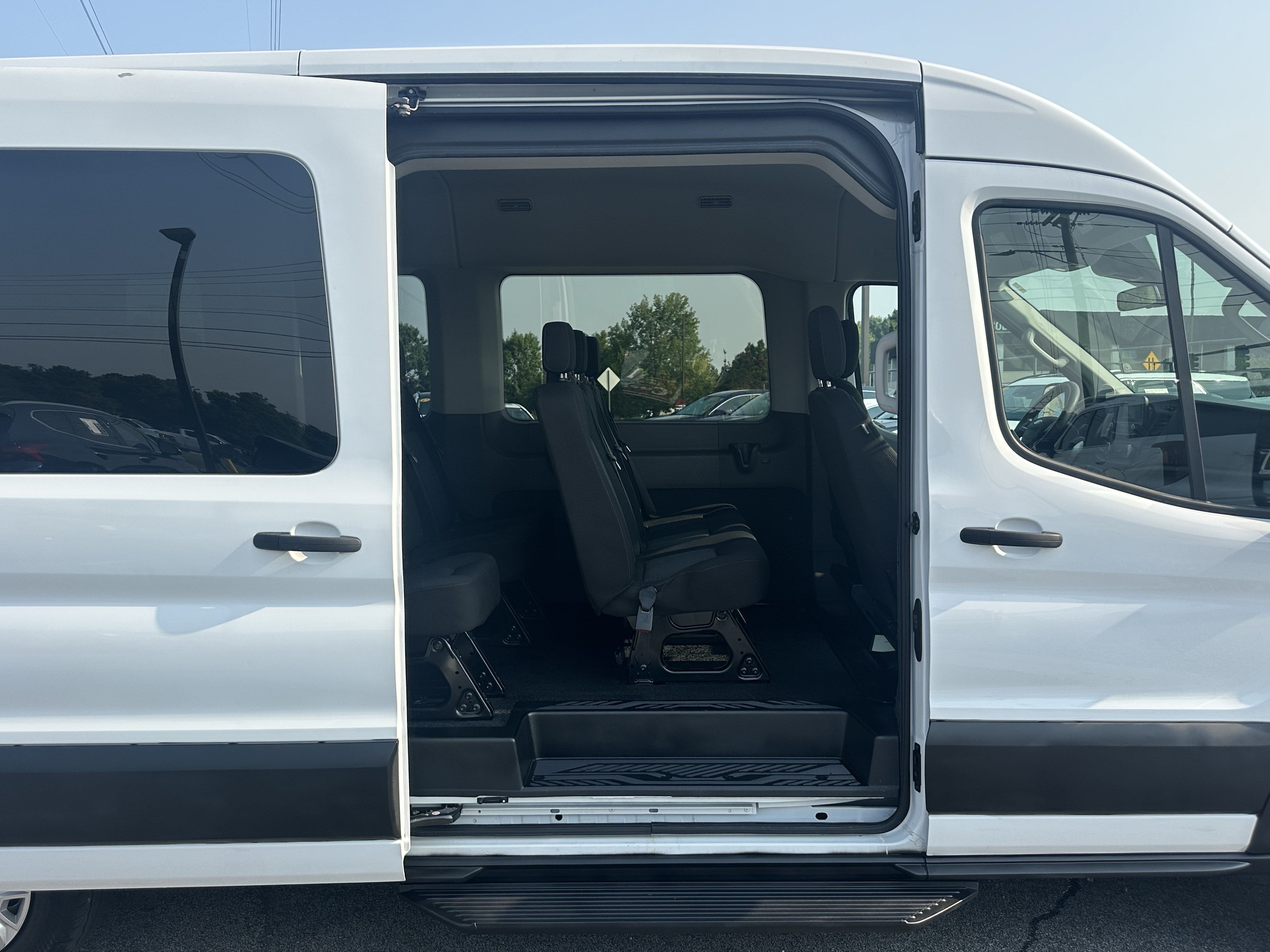 Used 2023 Oxford White Ford XL image 15