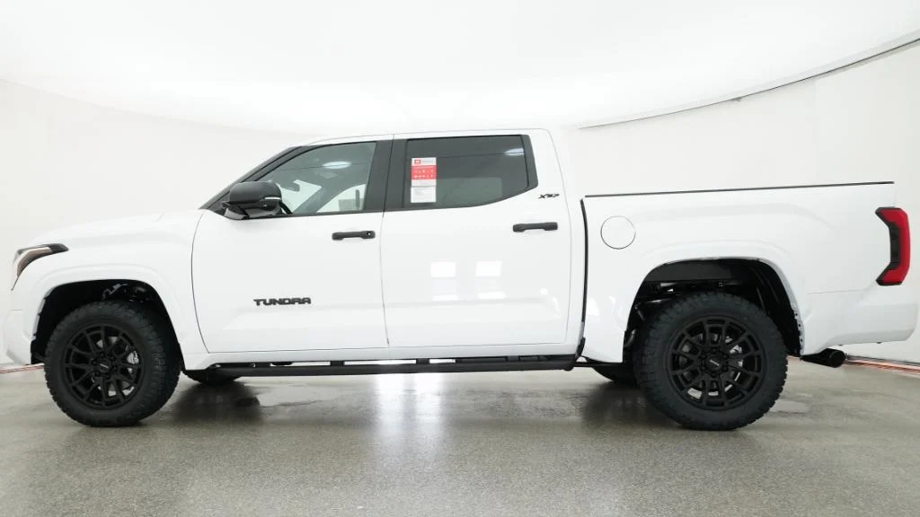 New 2026 Ice Cap Toyota SR5 image 11