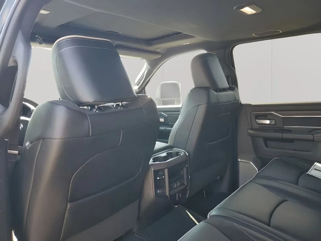 2025 RAM 2500 Laramie - Photo 24