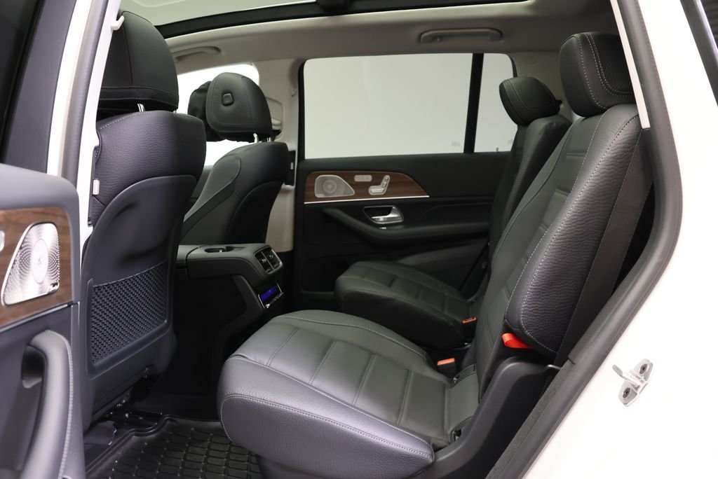 New 2026 Polar White Mercedes-Benz GLS 450 image 44