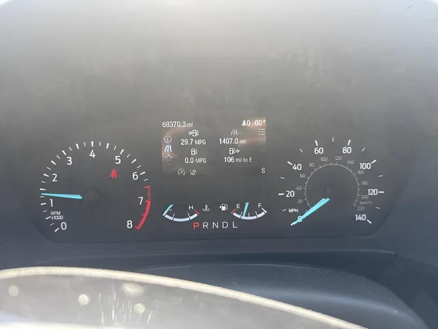 Used 2022 Blue Ford SE image 12