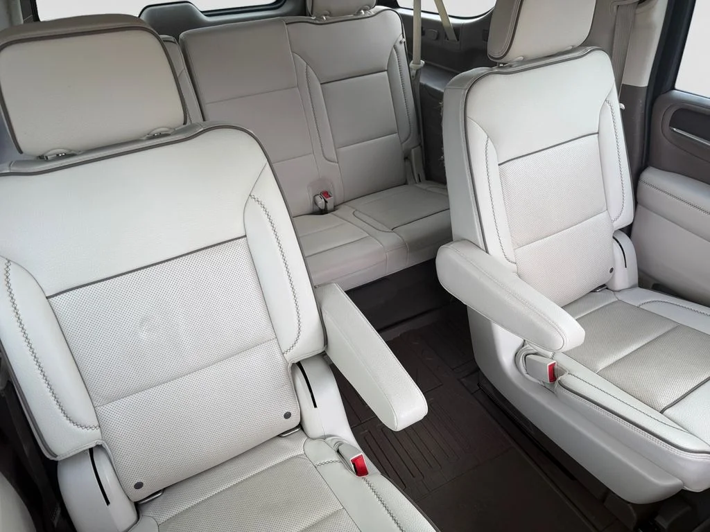 2022 GMC Yukon XL Denali - Photo 18