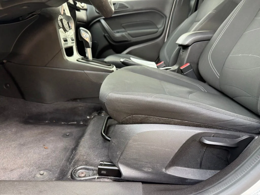 Used 2019 White Ford SE image 12