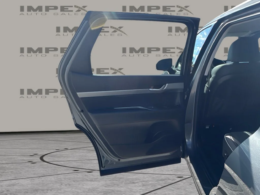 Used 2025 Gray Hyundai SEL image 30